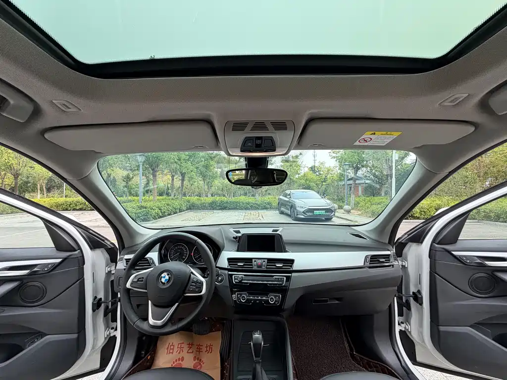 BMW X1 — миниатюра 12