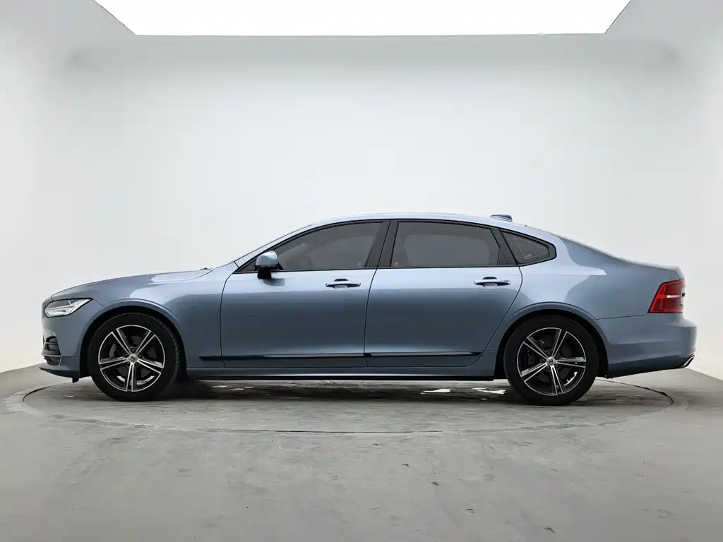 Volvo S90 — миниатюра 6