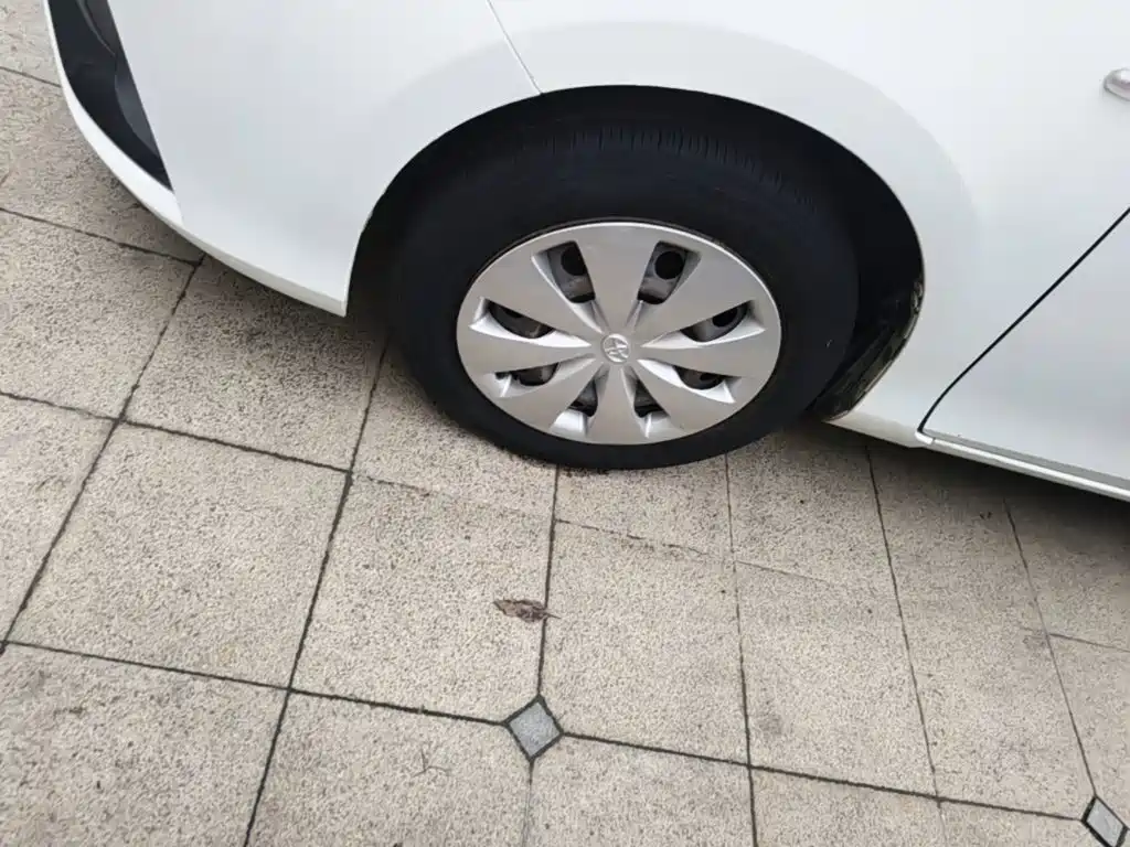 Toyota Yaris L — миниатюра 23