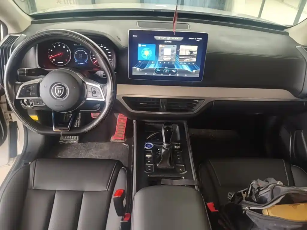 BYD Tang — миниатюра 9