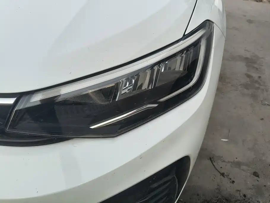 Volkswagen Lavida — миниатюра 5