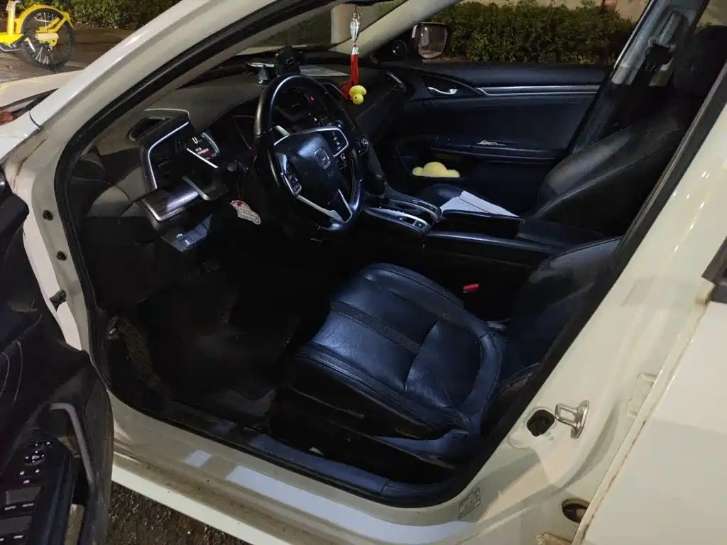Honda Civic — миниатюра 17