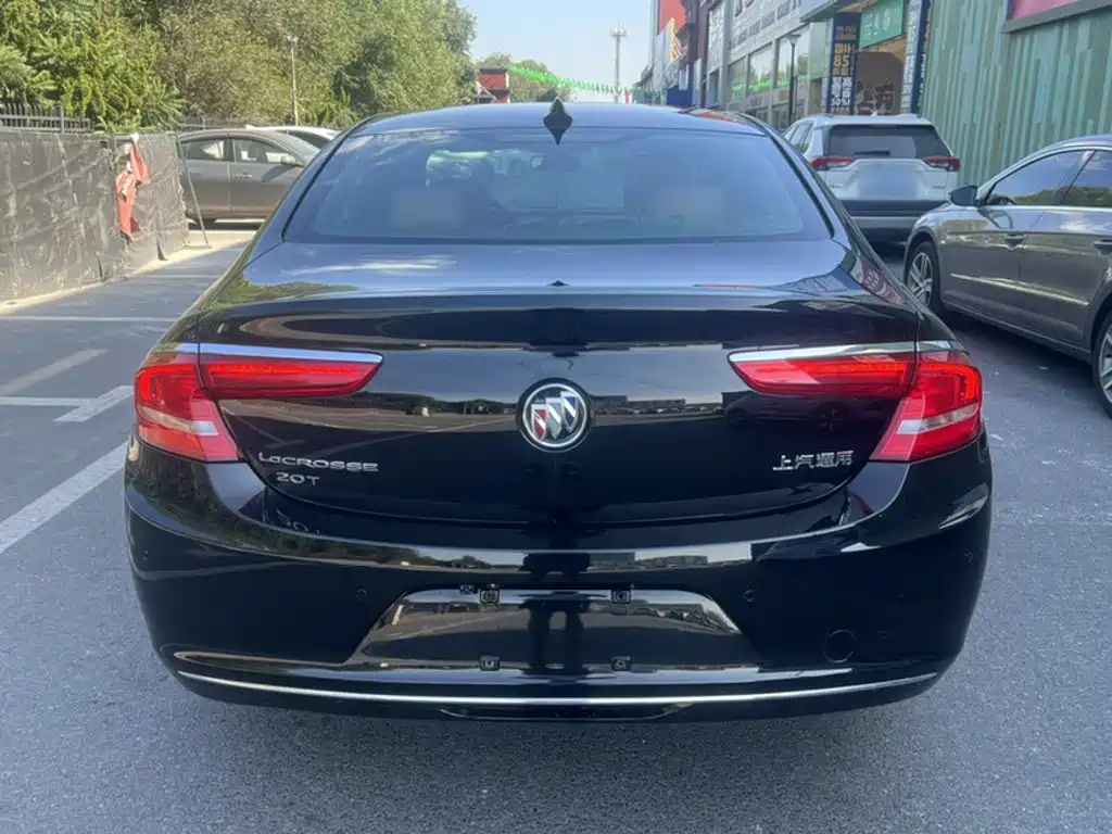Buick LaCrosse — миниатюра 8
