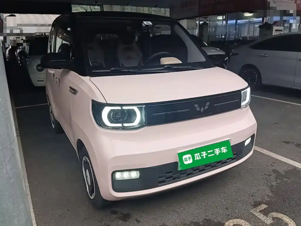 Wuling MINIEV — миниатюра 4