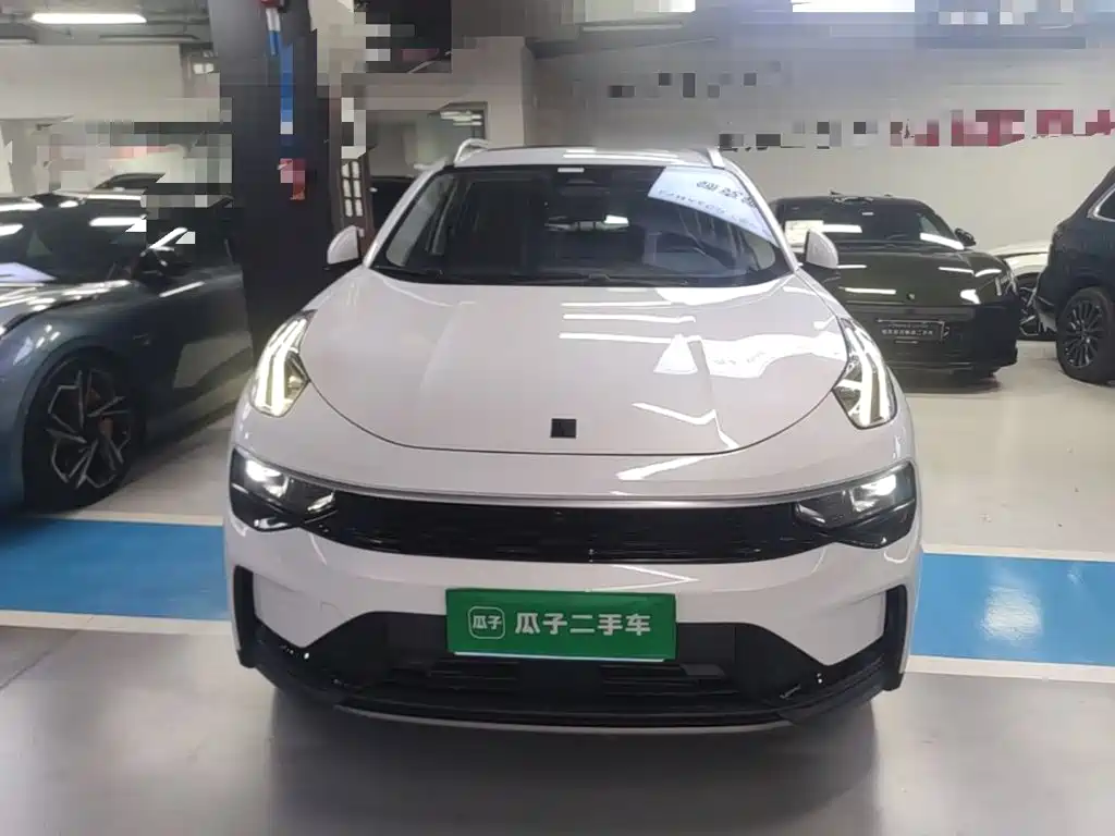 Lynk & Co 01 — миниатюра 3