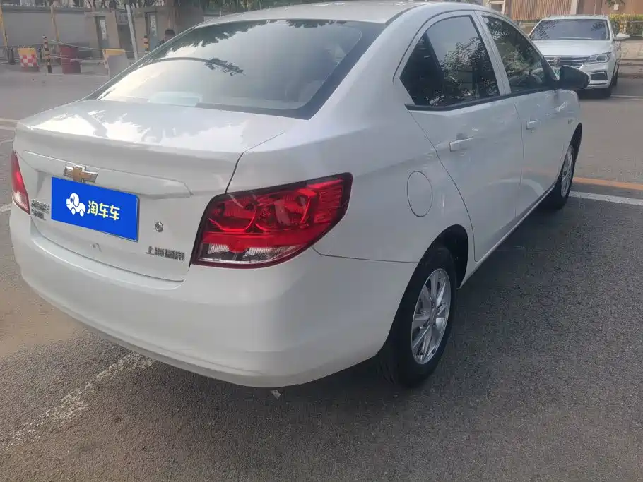 Chevrolet Sail — миниатюра 3