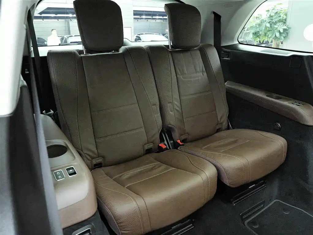 Mercedes-Benz GLS — миниатюра 14