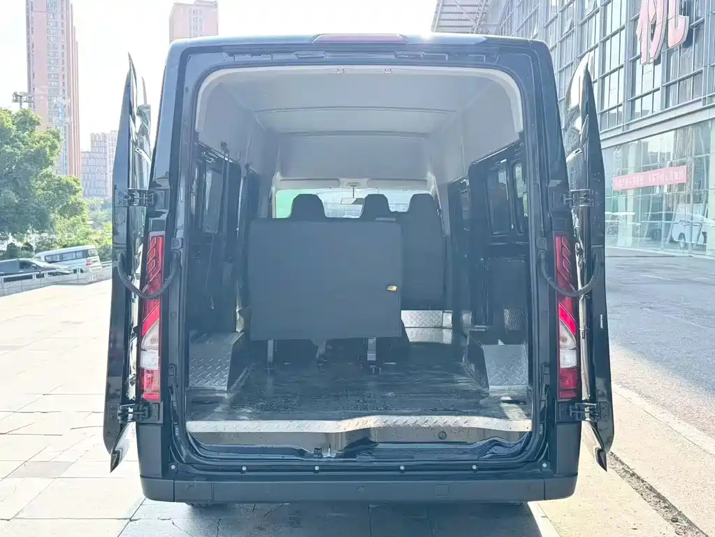 JMC E-Fushun — миниатюра 6