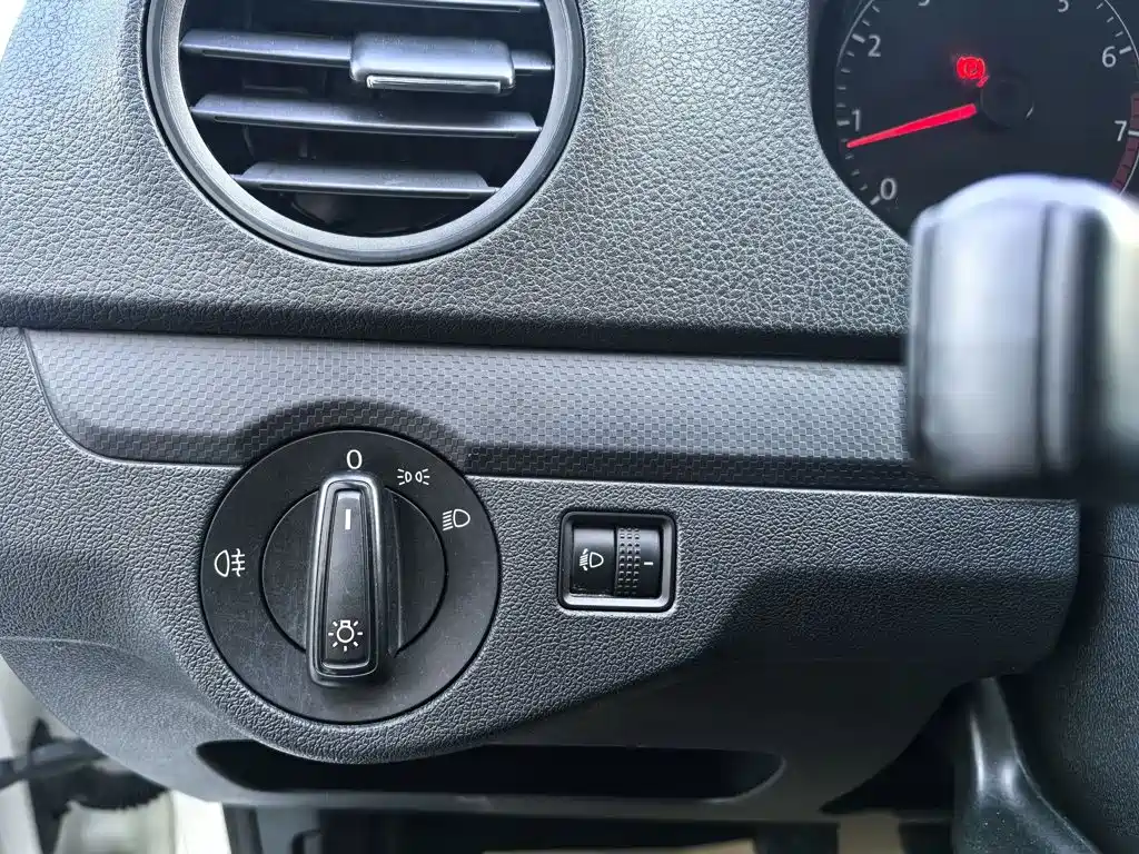 Volkswagen Jetta — миниатюра 4