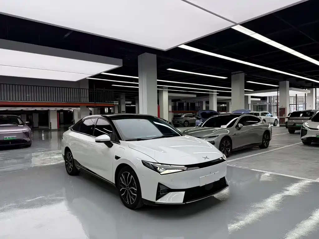 XPeng P5 — миниатюра 3
