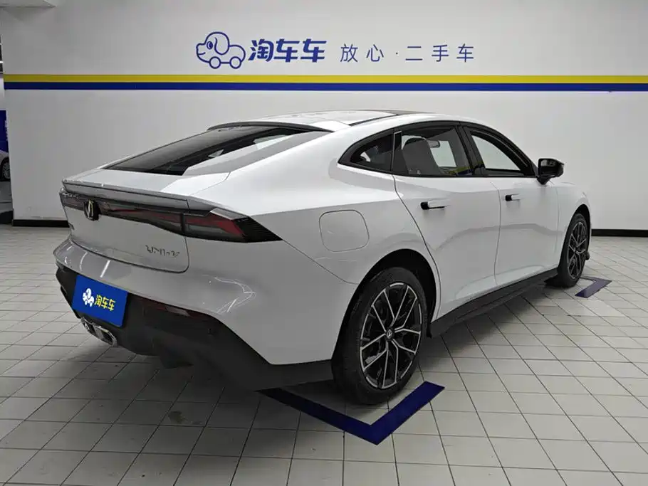 Changan UNI-V iDD — миниатюра 3