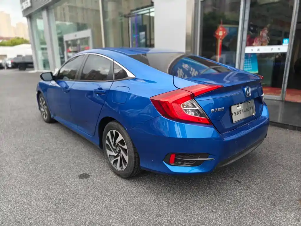 Honda Civic — миниатюра 7