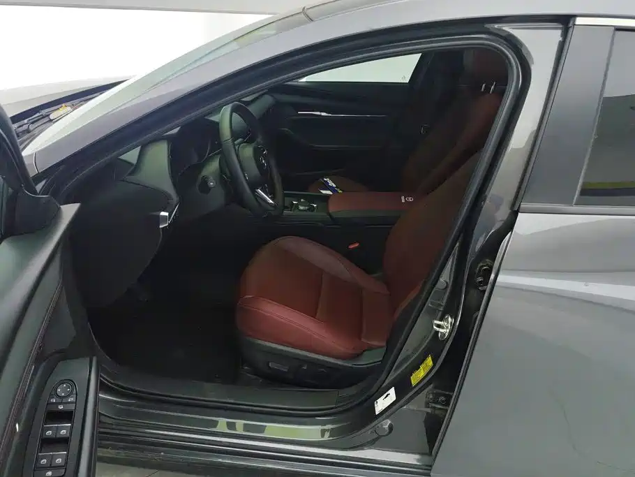 Mazda 3 Axela — миниатюра 9