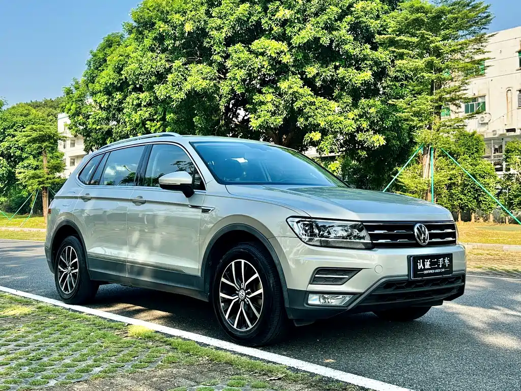 Volkswagen Tiguan L — миниатюра 3