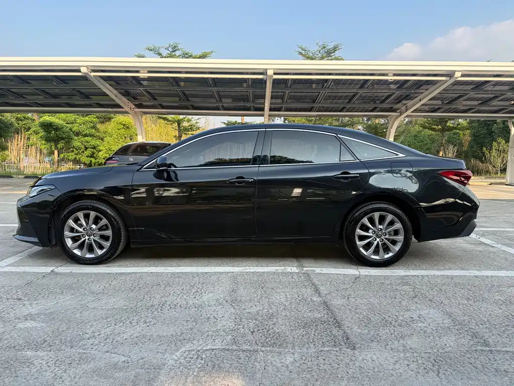 Toyota Avalon — миниатюра 14
