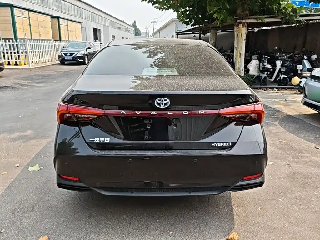 Toyota Avalon — миниатюра 6