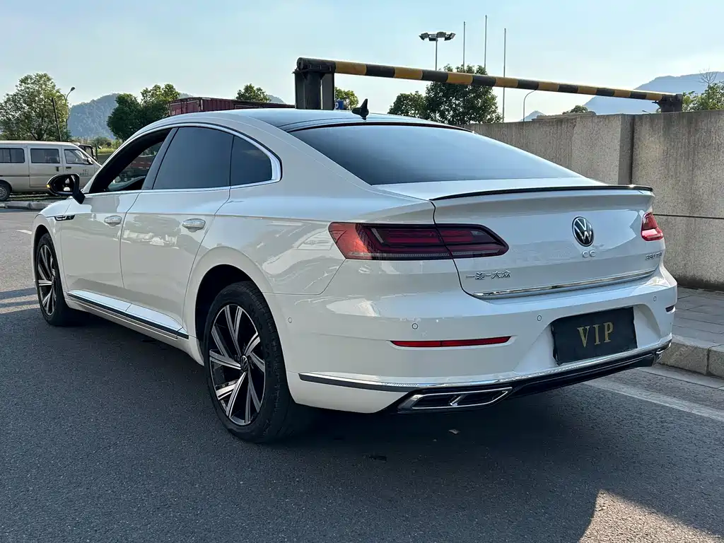 Volkswagen CC — миниатюра 7
