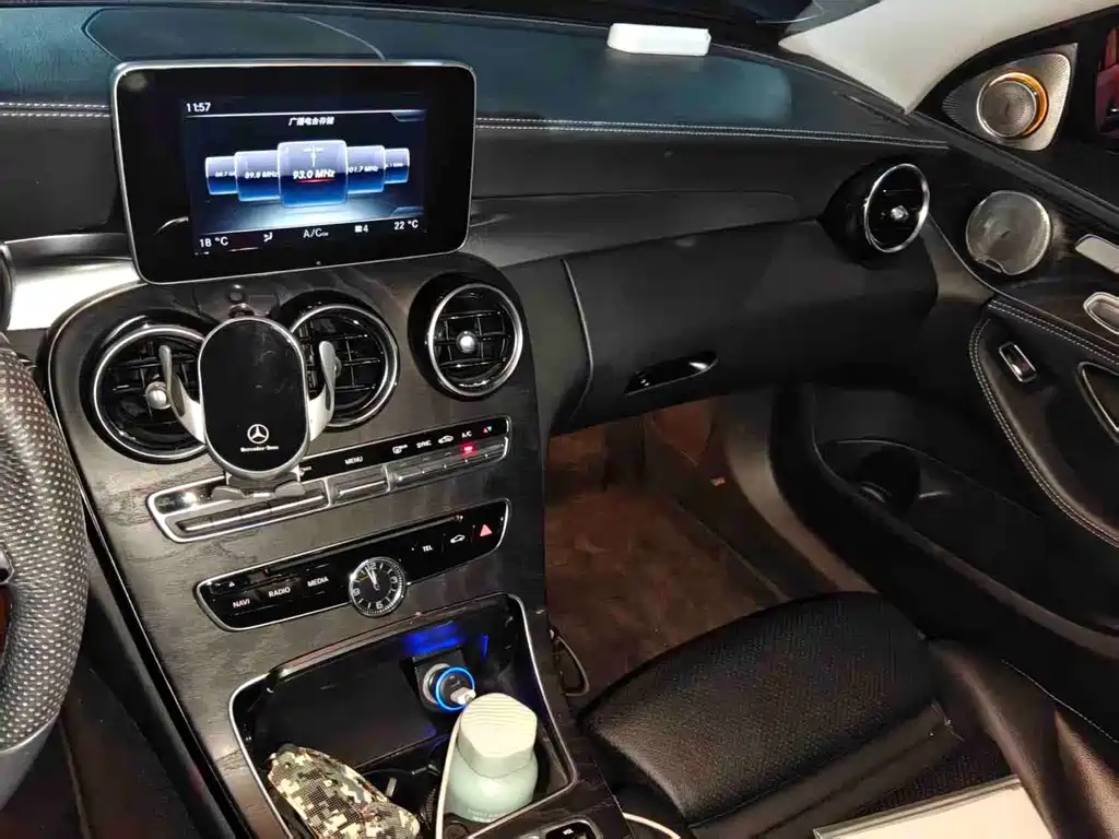 Mercedes-Benz C-Class — миниатюра 3