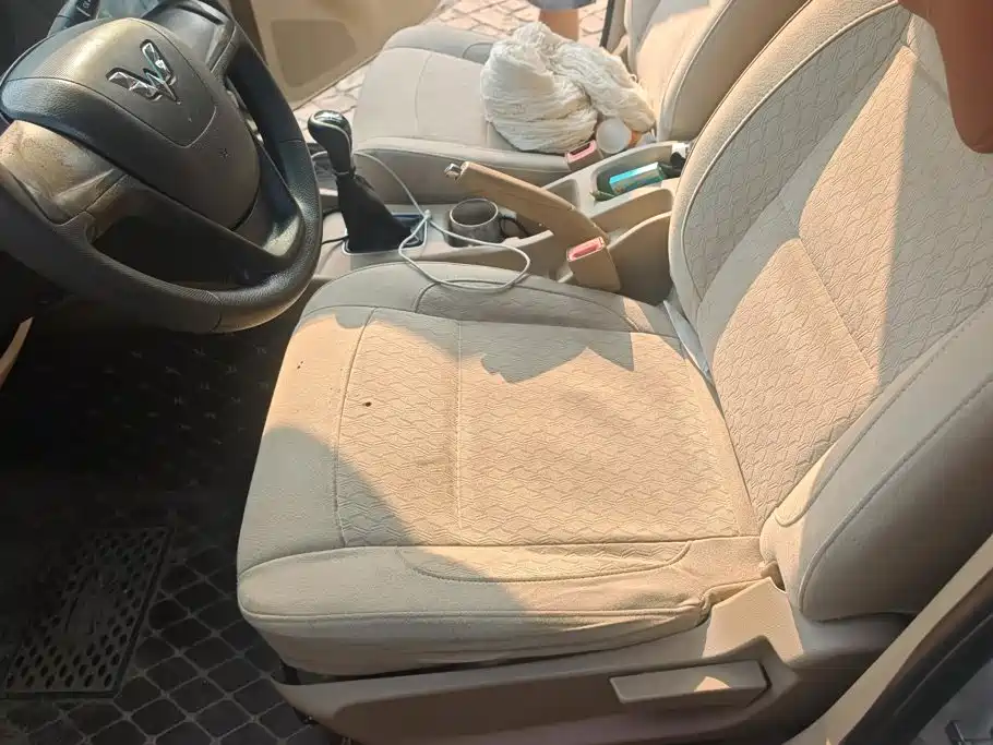 Wuling Hongguang — миниатюра 9