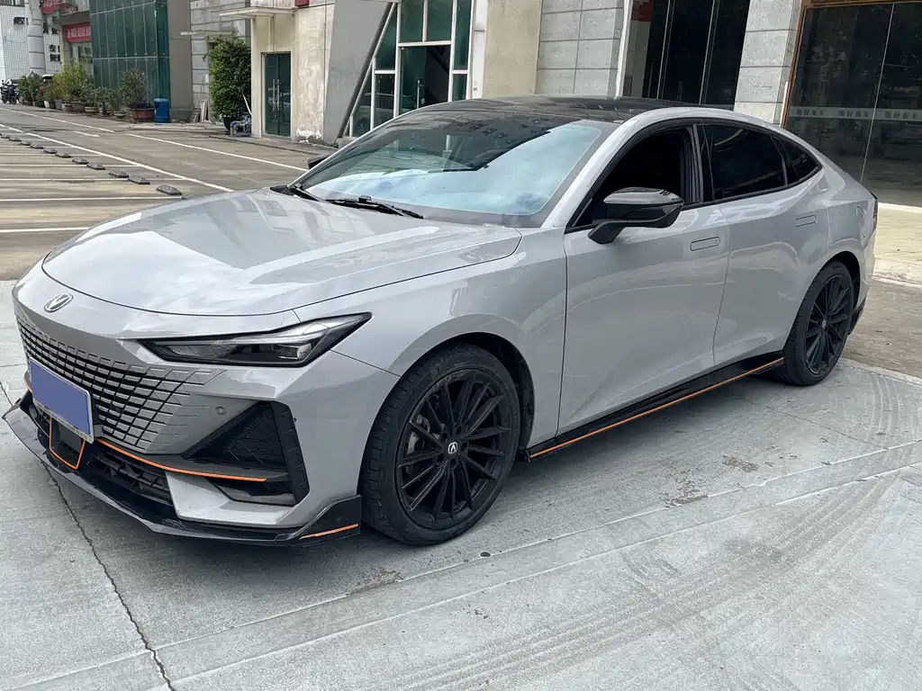 Changan UNI-V 2022