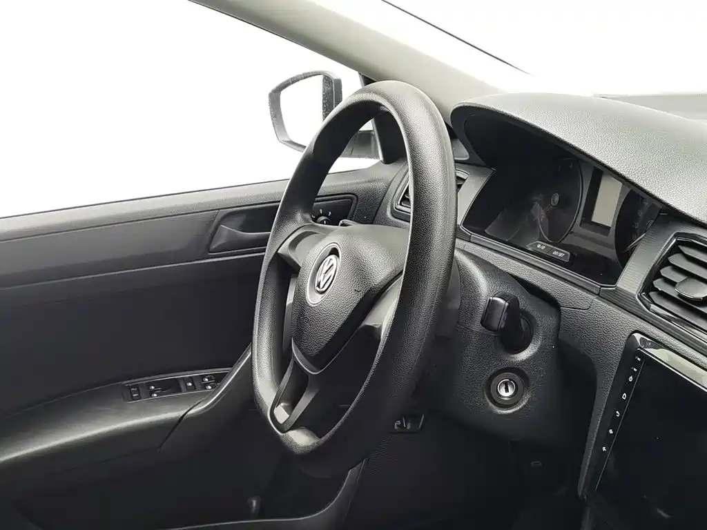 Volkswagen Santana — миниатюра 22