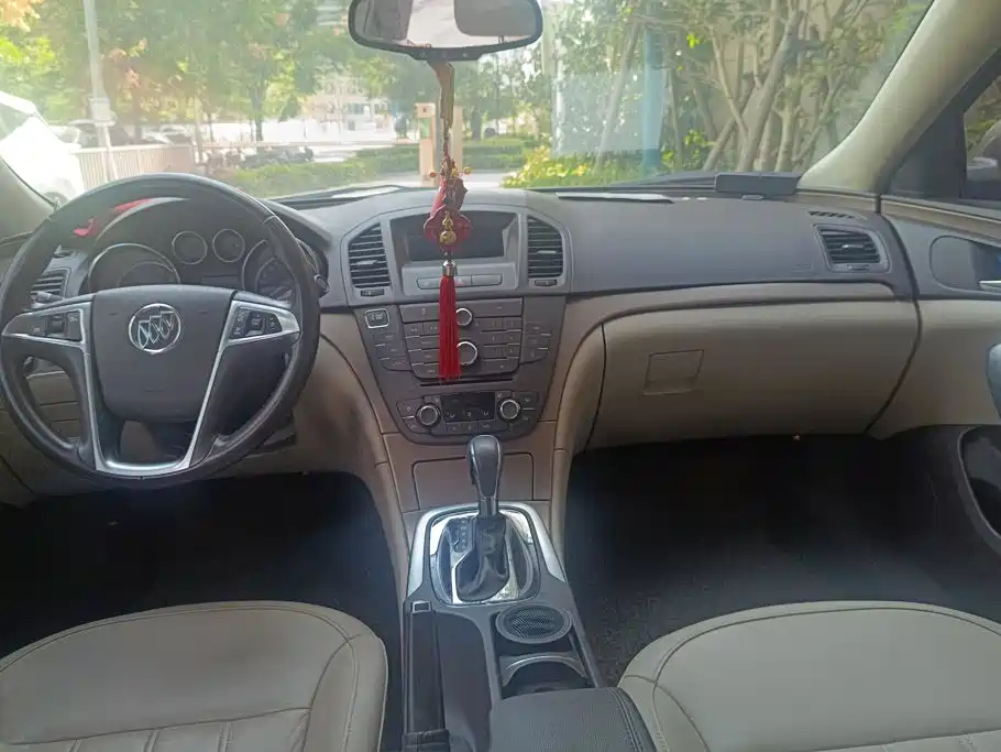 Buick Regal — миниатюра 12