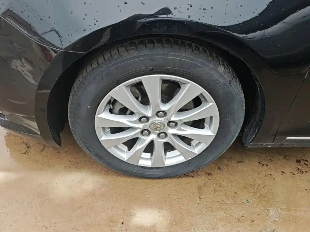 Buick LaCrosse — миниатюра 23