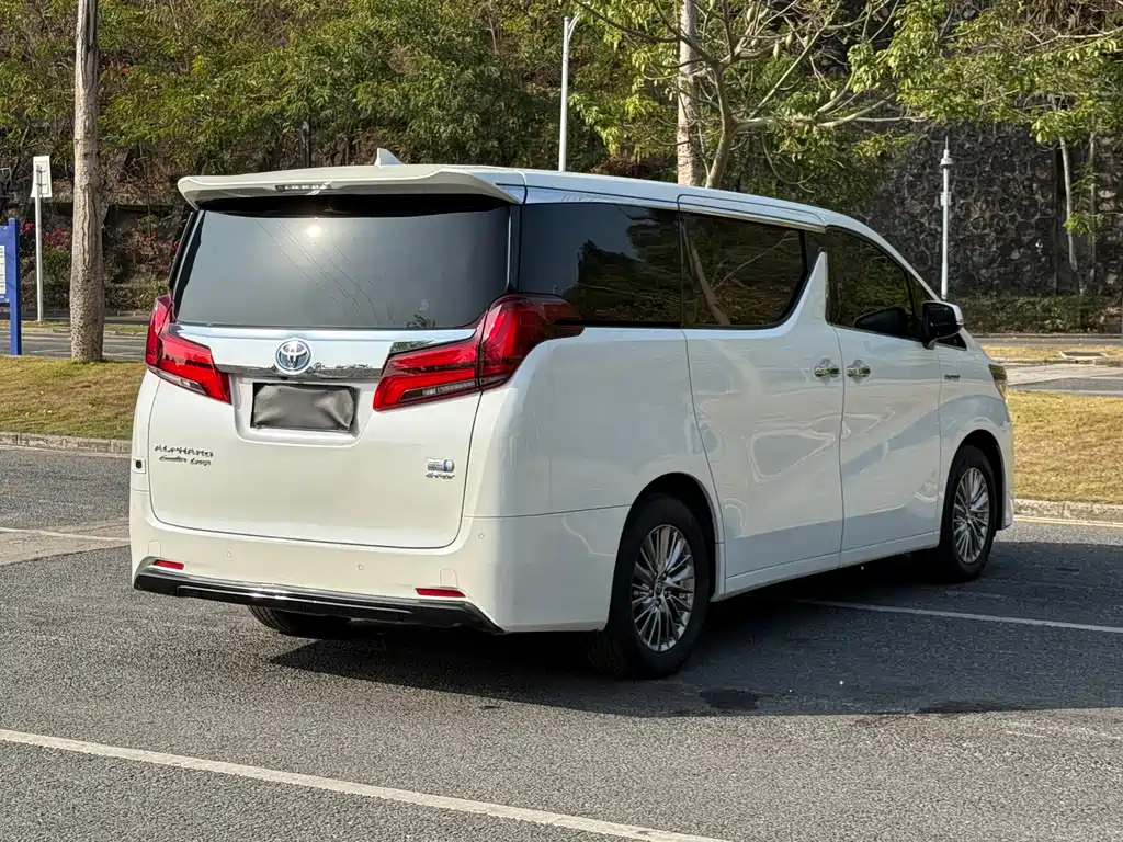 Toyota Alphard 2021 2.5L Luxury