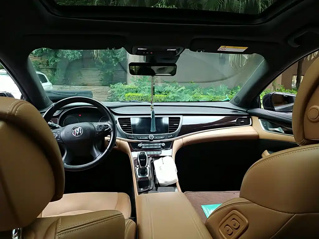 Buick LaCrosse — миниатюра 9