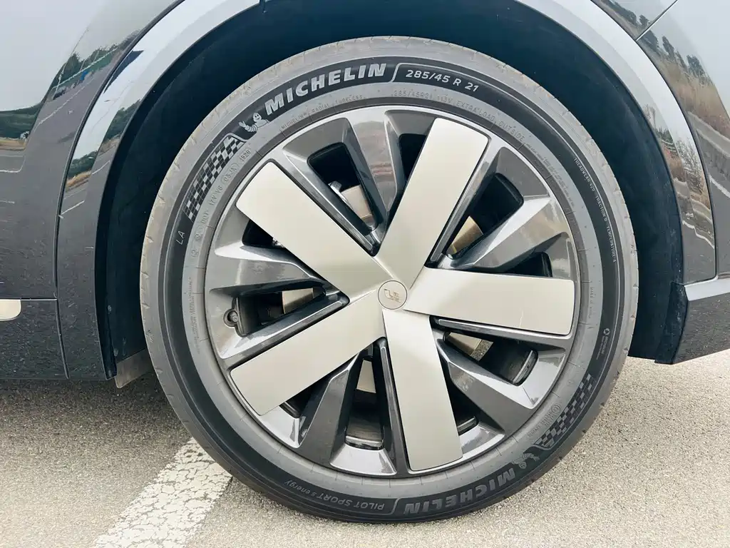 Li Auto Li L8 — миниатюра 12