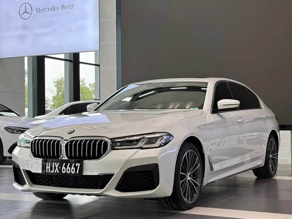 BMW 5 Series 2021