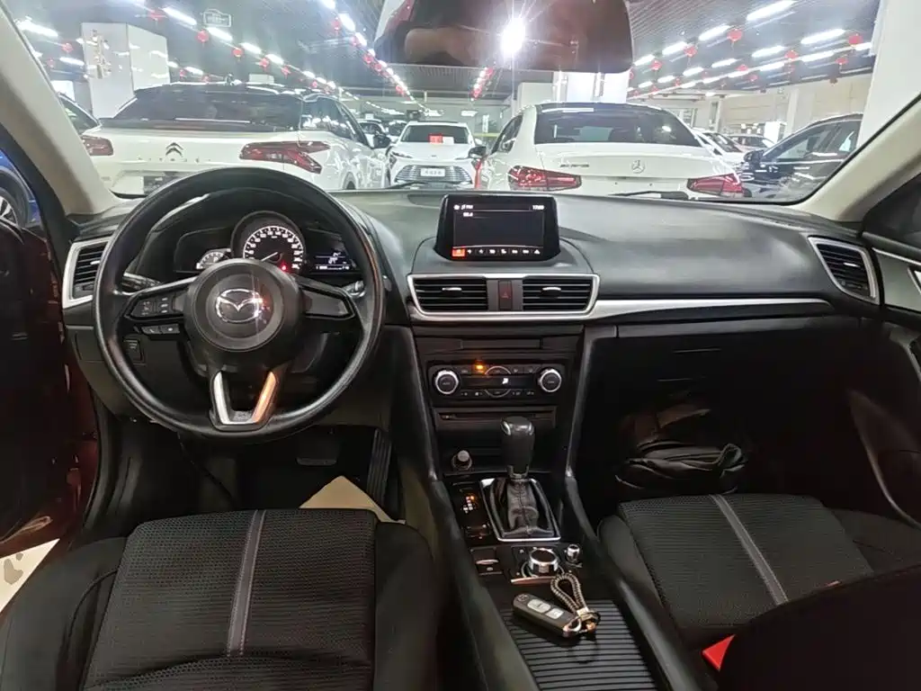 Mazda 3 Axela — миниатюра 10