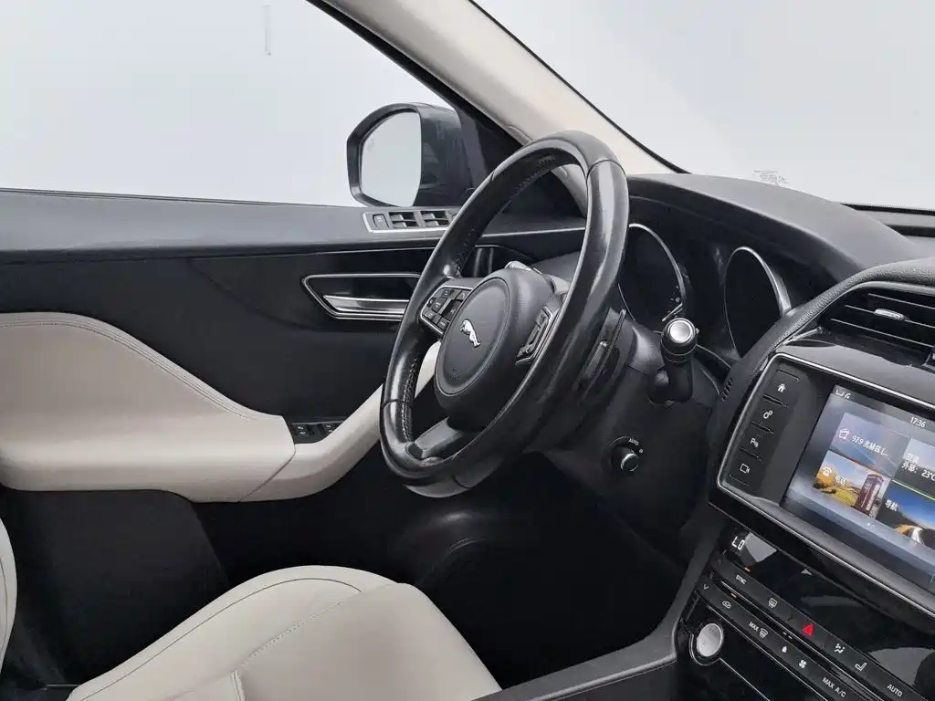 Jaguar F-PACE — миниатюра 22