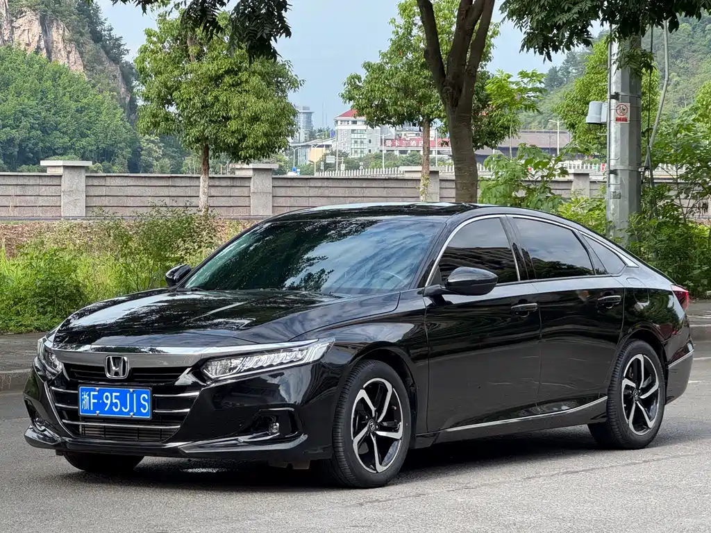 Купить Honda Accord