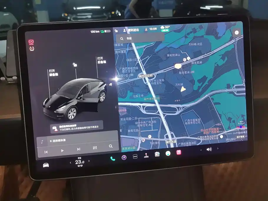 Tesla Model Y — миниатюра 14