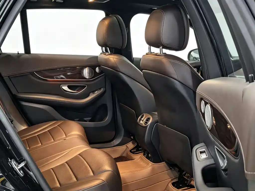 Mercedes-Benz GLC — миниатюра 7
