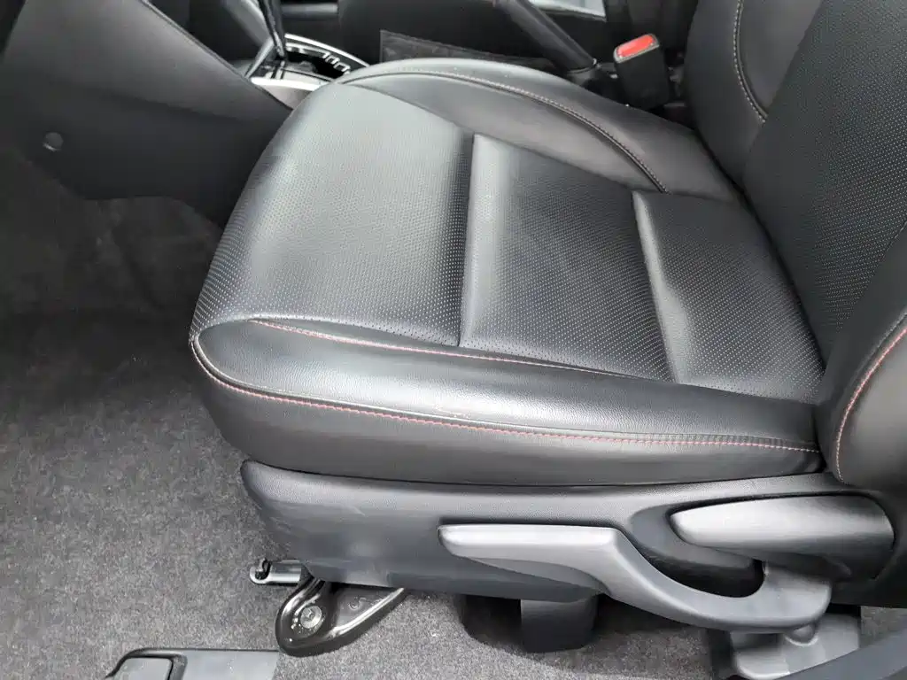 Toyota Yaris L — миниатюра 20