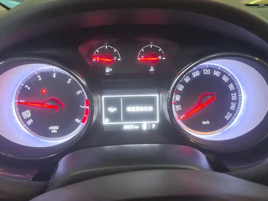 Buick Verano — миниатюра 14