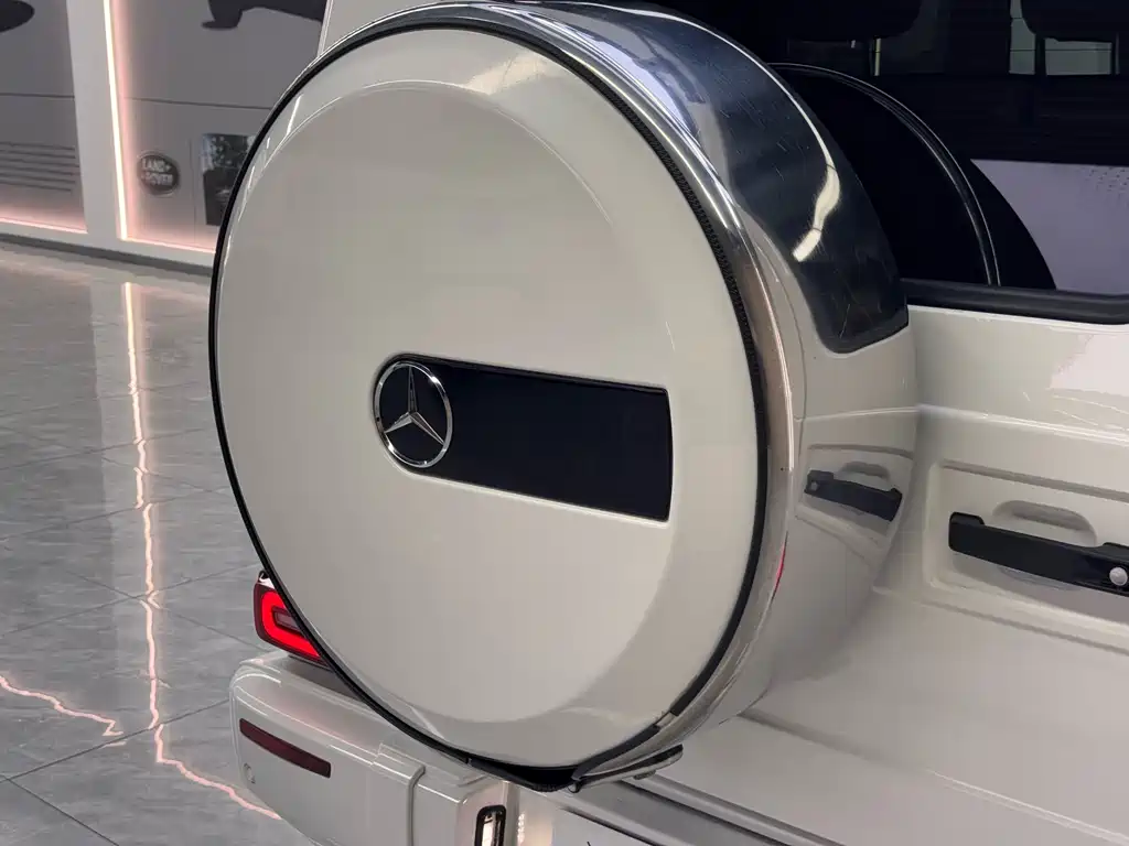 Mercedes-Benz G-Class — миниатюра 13
