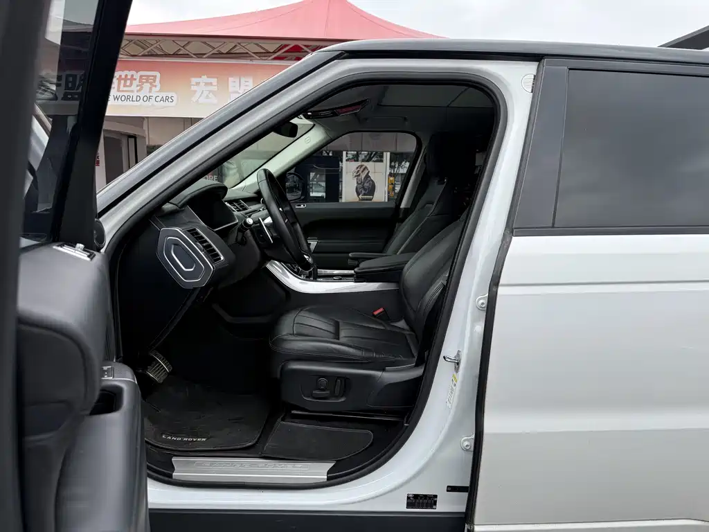 Land Rover Sport — миниатюра 6