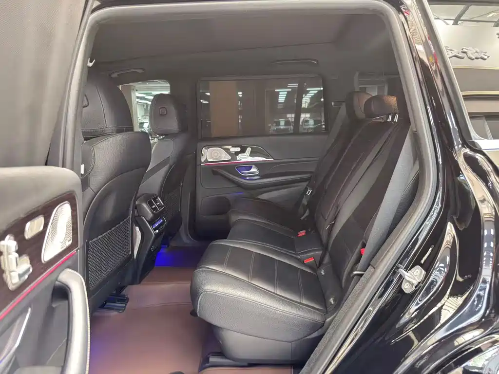 Mercedes-Benz GLS — миниатюра 14