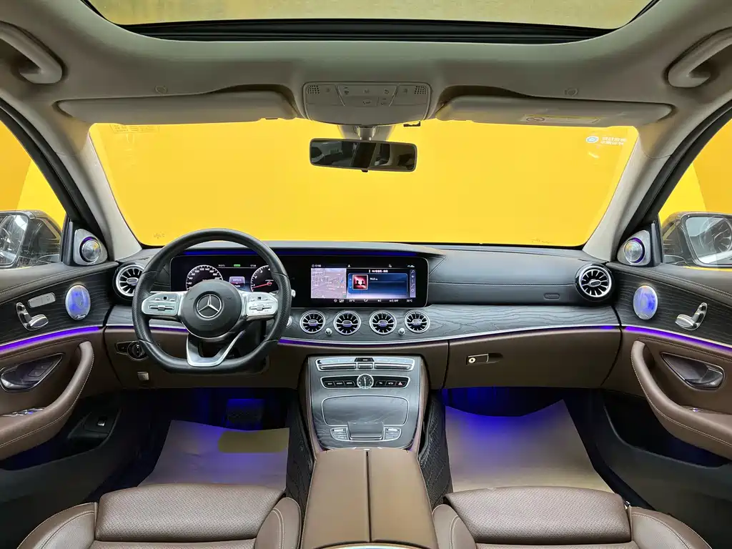 MERCEDES-BENZ E CLASS