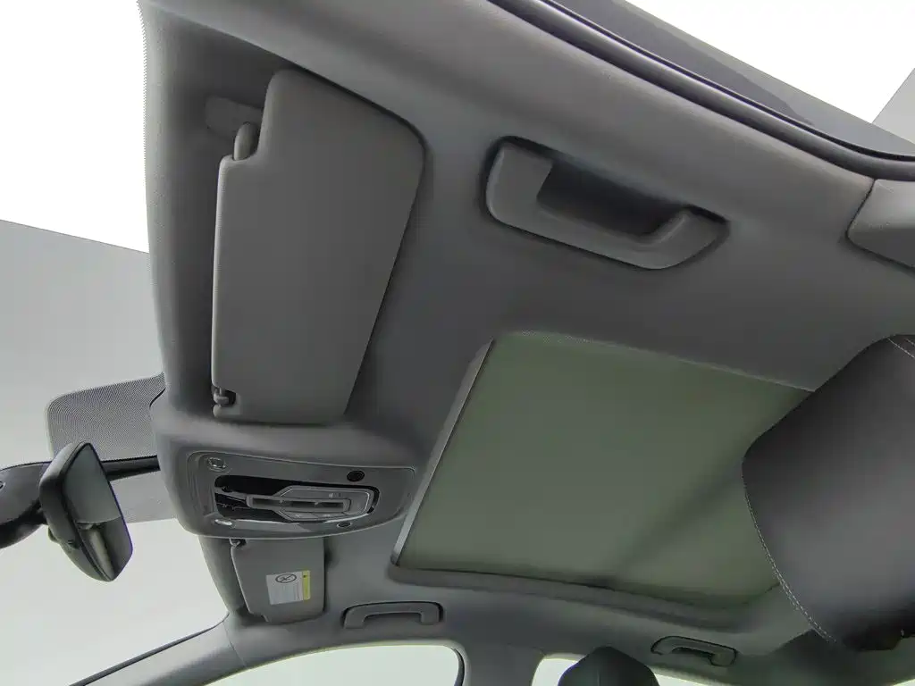 Audi A4L — миниатюра 14