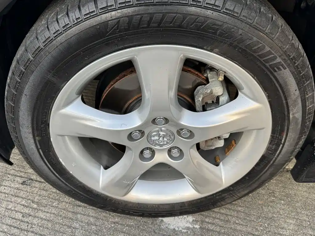 Toyota Reiz — миниатюра 15
