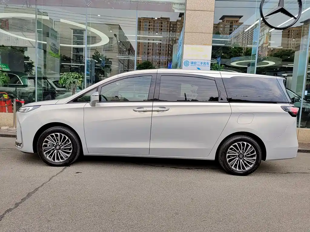 Buick GL8 Hybrid 陆尚 先享版, фото 3