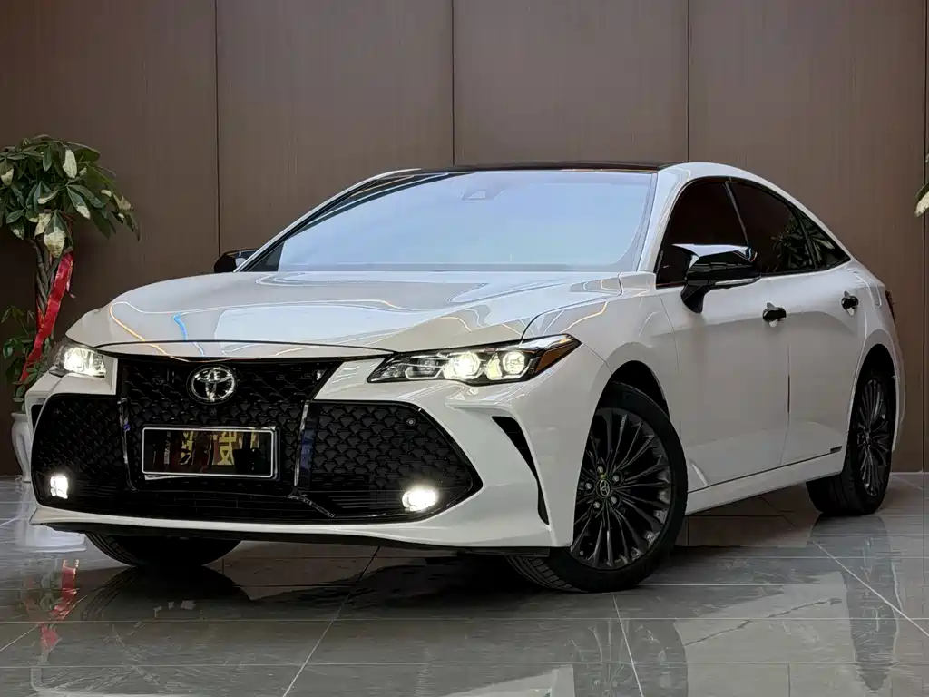 Toyota Avalon — миниатюра 2