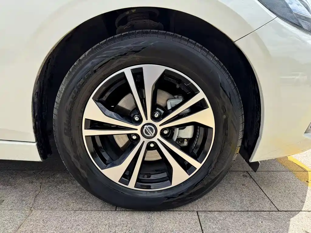 Nissan Sylphy — миниатюра 9