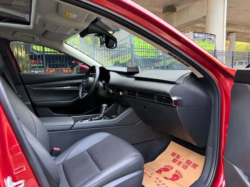 Mazda 3 Axela — миниатюра 10