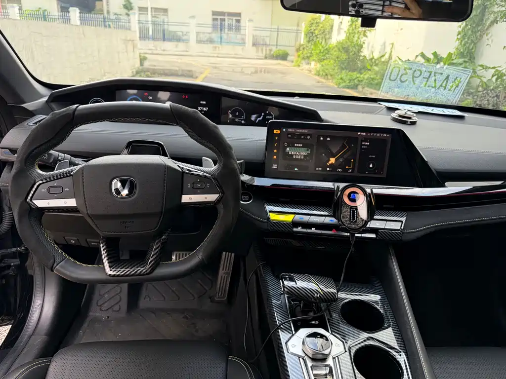 Changan UNI-V — миниатюра 5