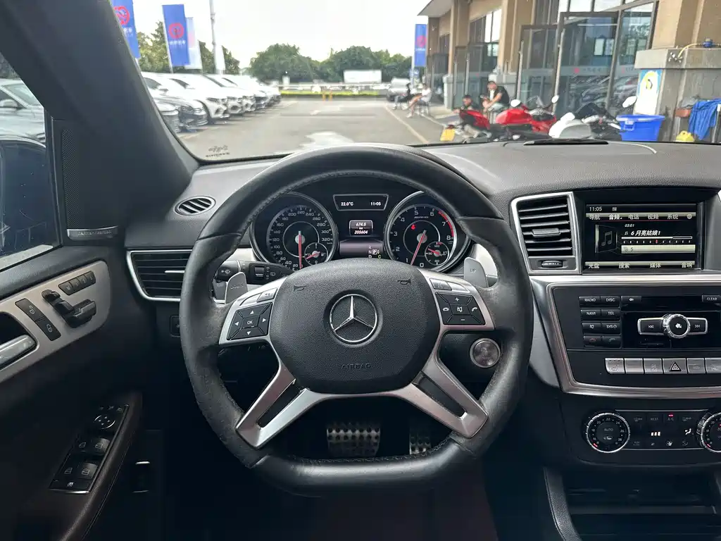 Mercedes-Benz M-Class AMG — миниатюра 17